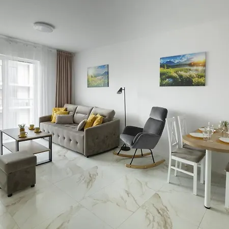 Sunrise Z Balkonem Apartment *